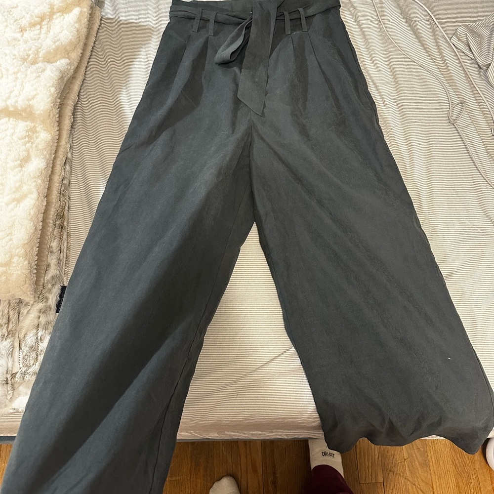 Women's Green Wide-Leg Pants